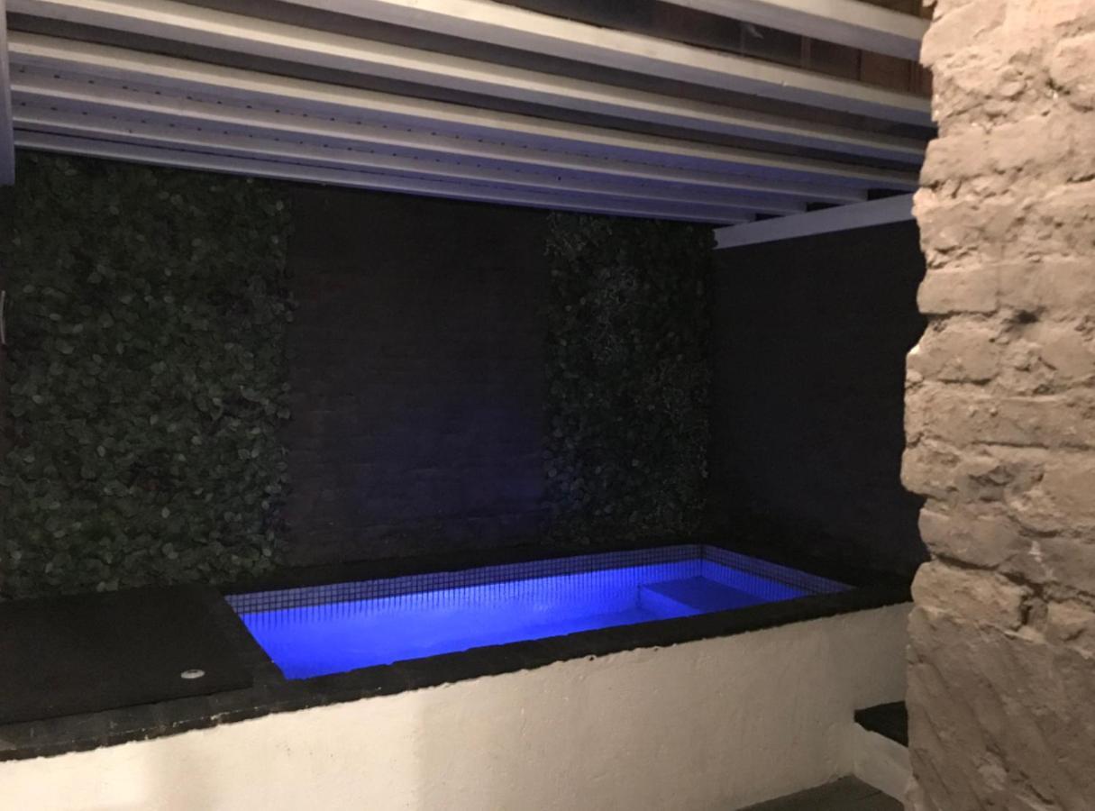 Pequeno Alojamiento Con Mini Piscina - No Climatizada Valencia Bagian luar foto