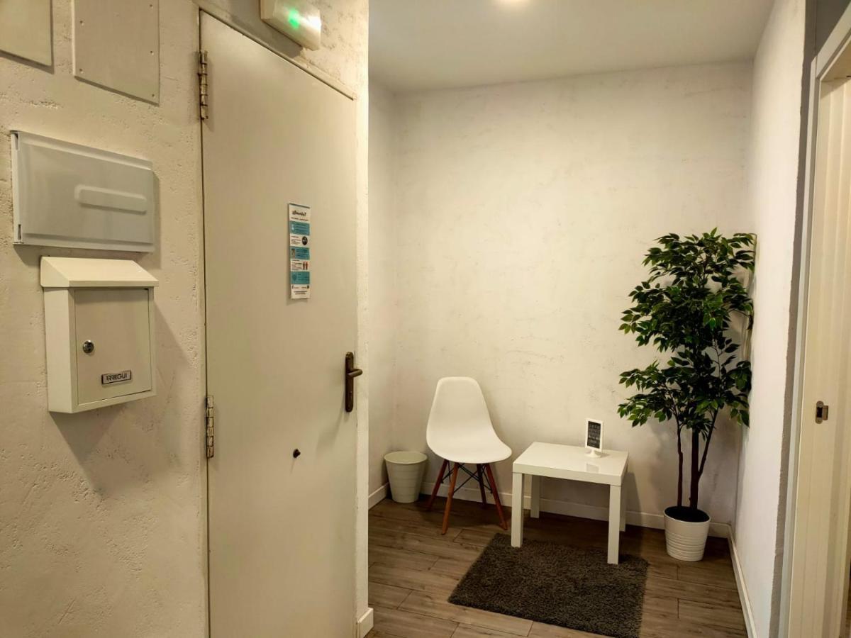 Pequeno Alojamiento Con Mini Piscina - No Climatizada Valencia Bagian luar foto