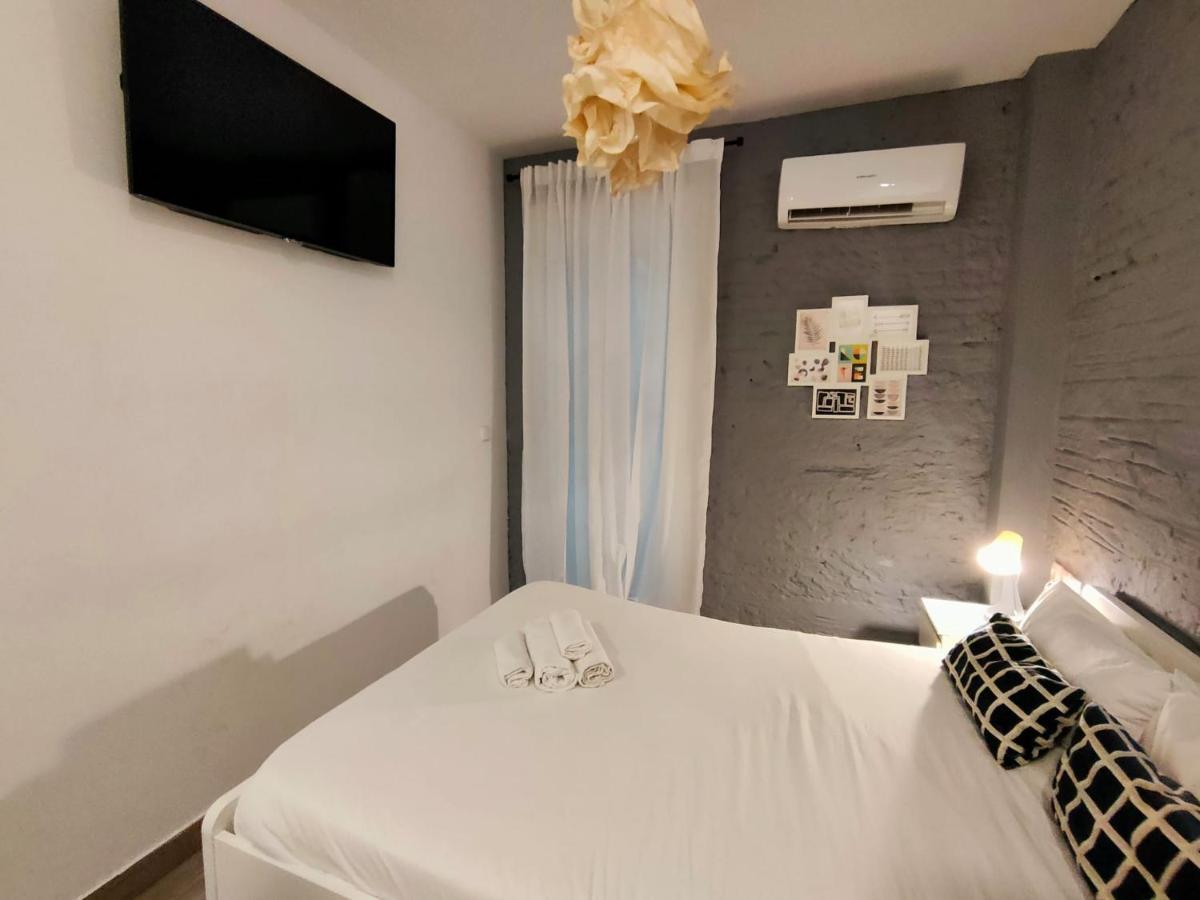 Pequeno Alojamiento Con Mini Piscina - No Climatizada Valencia Bagian luar foto